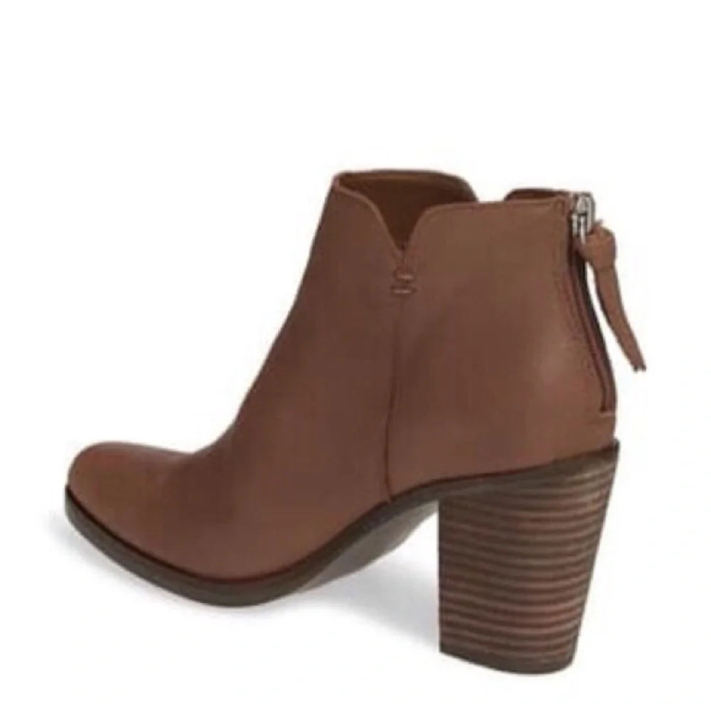 BP Jett Leather Ankle Bootie In Cognac 10